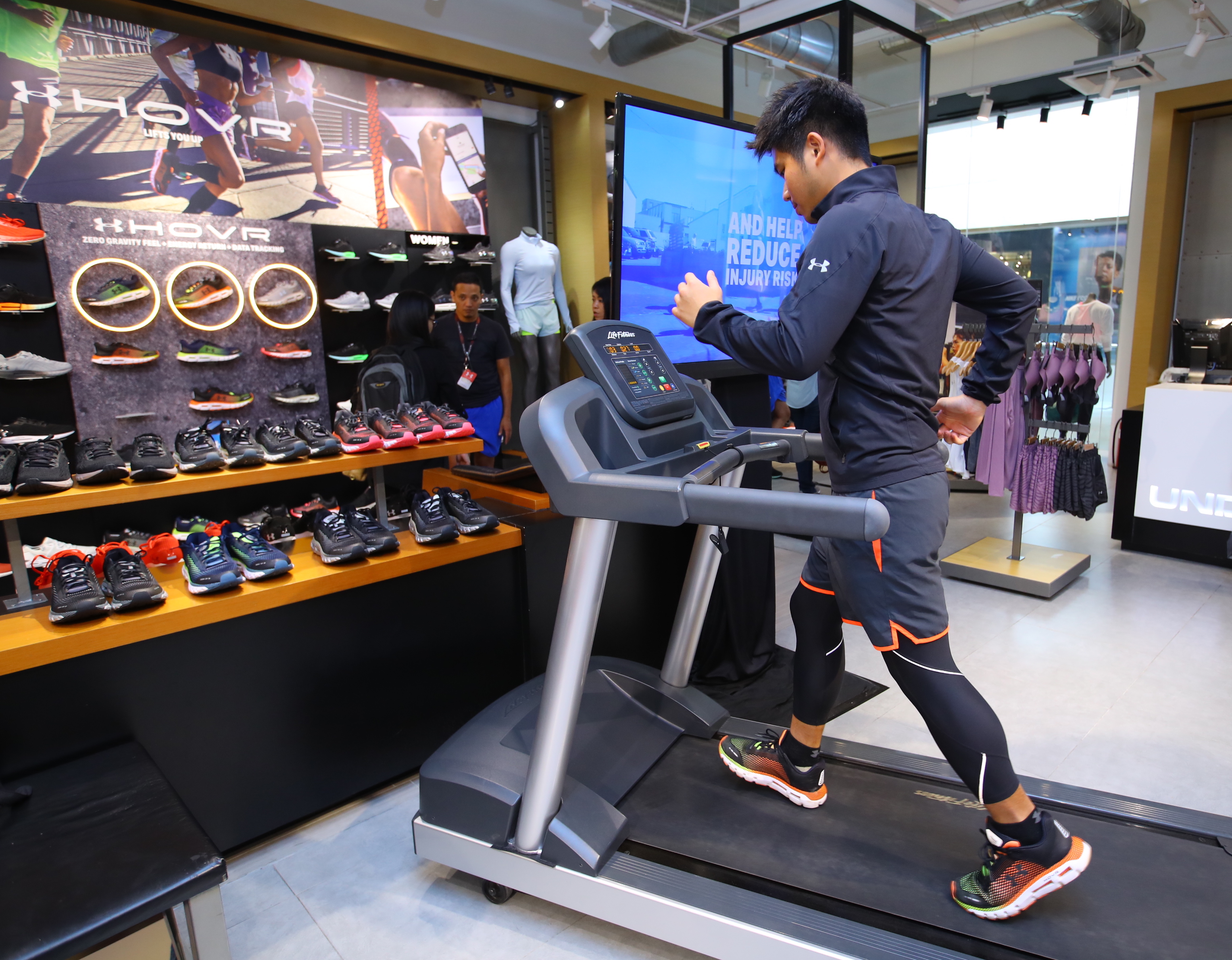 Talla regimiento peine Under Armour Launched Its 1st Digital Smart Shoes In Malaysia | Running- Malaysia